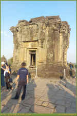 Phnom-19.jpg (134850 Byte)